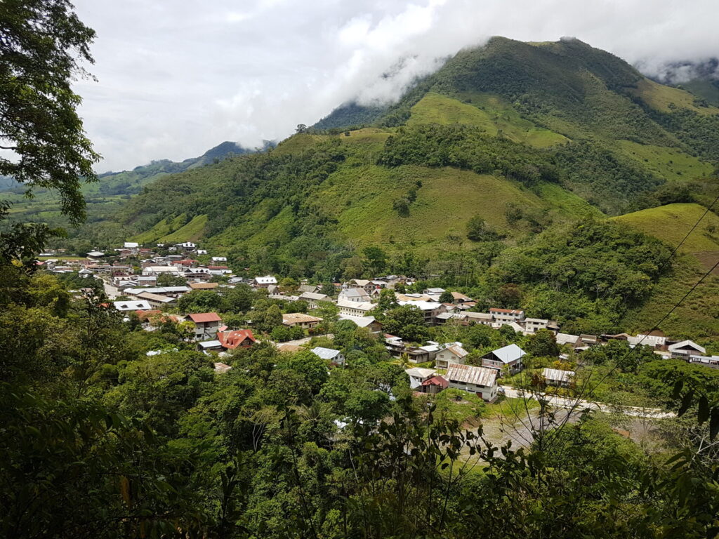 Blick auf Pozuzo, Peru