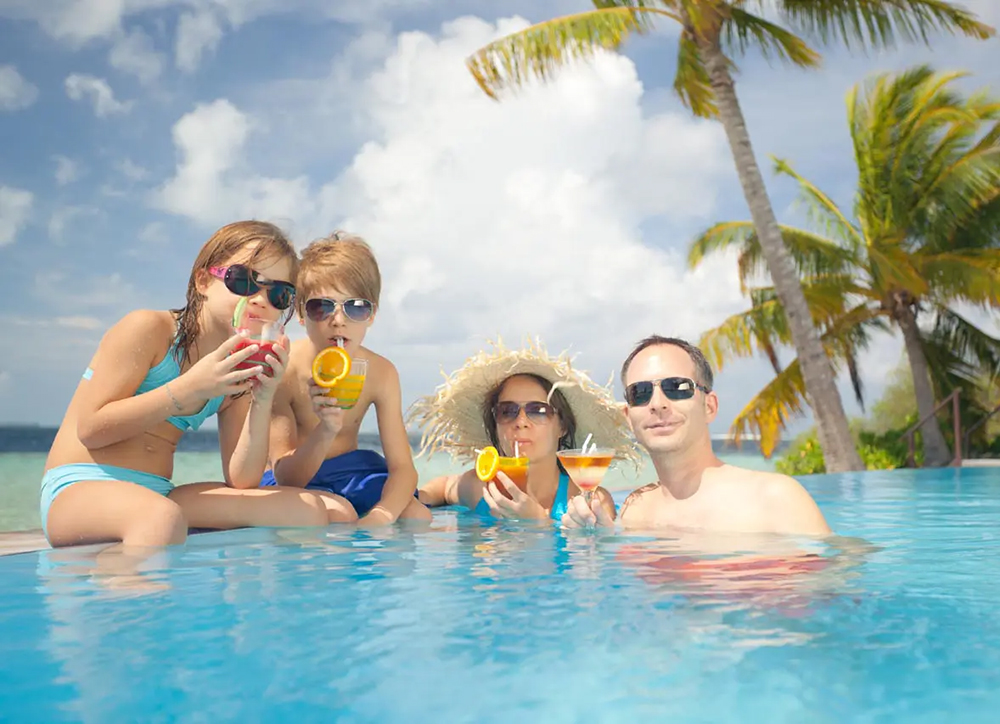 Urlaub-Familie-Kinder-Malediven_atambo-tours